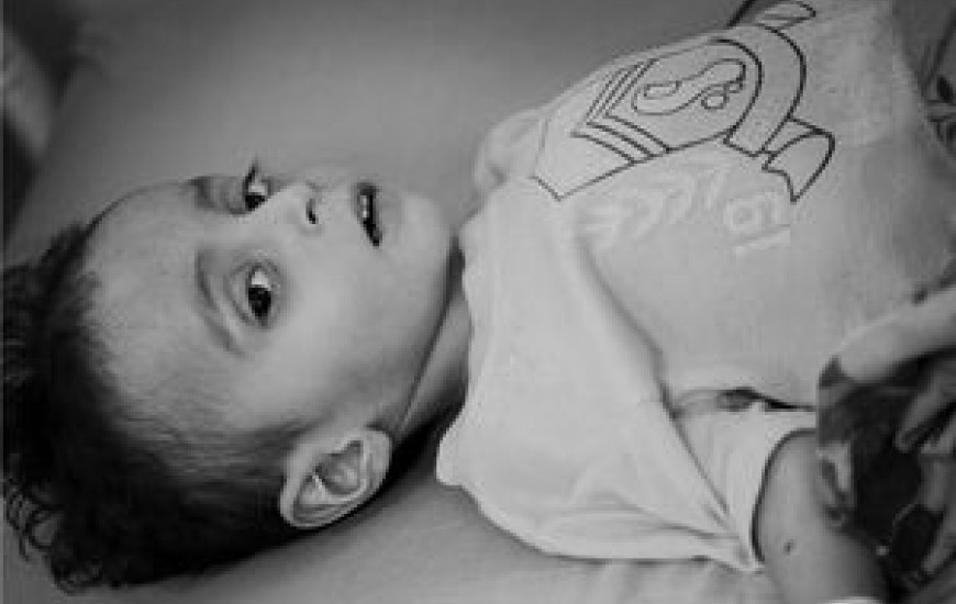 هر 5 دقیقه یک کودک یمنی جانش را از دست می‌دهد