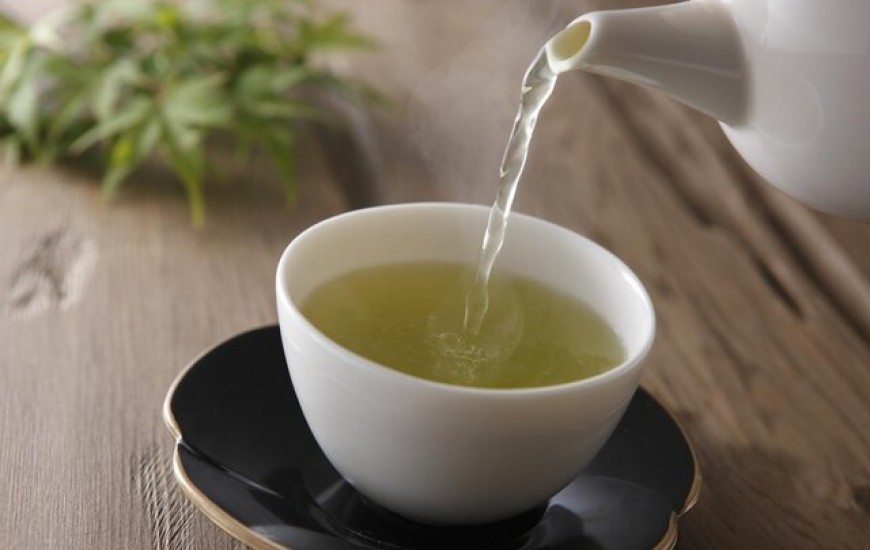 چای سبز به درمان کرونا کمک می کند؟ چقدر بخوریم؟