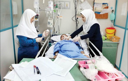 حضرت زینب (س) الگوی همه پرستاران است/ پرستاری یک ویژگی بالقوه در زنان ایرانی است